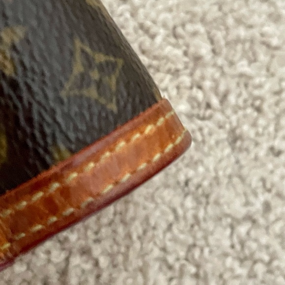 Louis Vuitton Cherry Blossom Wallet - Picture 12 of 16